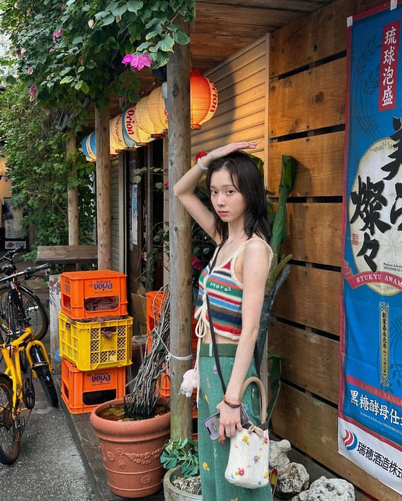 '오키나와 여행' 에스파 윈터, 입는 옷마다 화제...일본 홀릴 만하네 