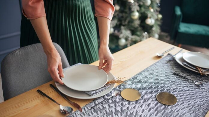 12 Tips for Mindful Eating During the Holidays