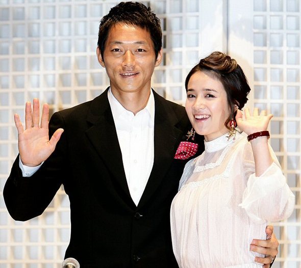김남일 나이 김보민 아나운서 와이프 부인 아내 결혼 남편 자녀 가족