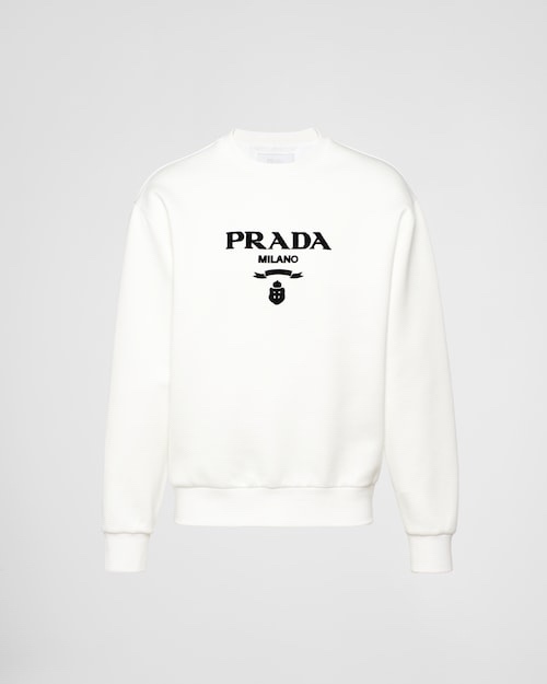 프라다 22  Milano 플로킹 로고 뱃지 풀오버 맨투맨 티셔츠 Sweater Sweatshirt UJL207 1Z54 F0009 UJL207