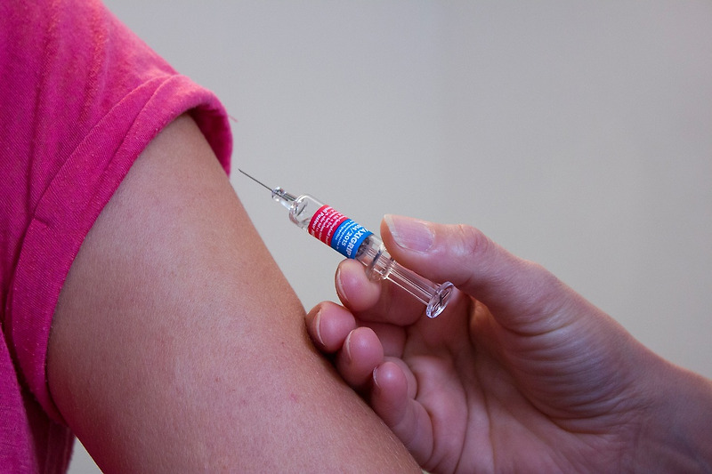 2023년 가을 백신: 코로나, 독감, RSV 백신 접종 시기