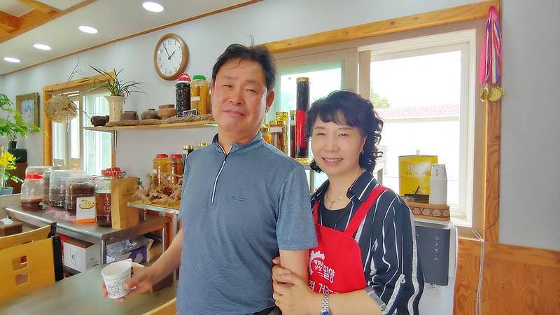 '음악봉사'의 삶을 준비하는 '상동고동국' 박종길 대표와 그의 아내!