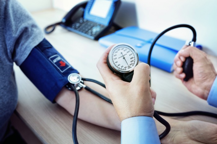 [건강정보] 약 없이 고혈압 조절에 도움 되는 방법