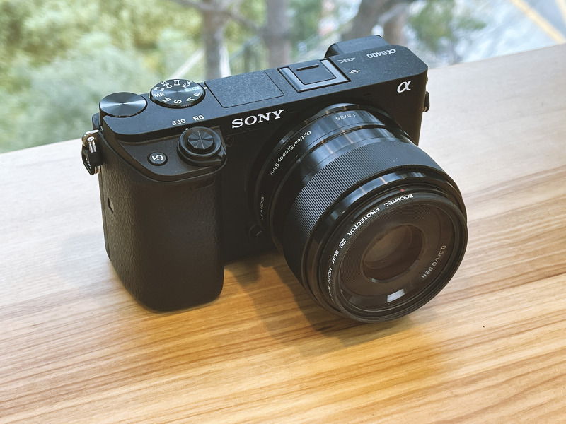 소니 a6400 미러리스 카메라 및 렌즈(SEL35F18) + (18-105mm)  구매후기, 중고로 사도 괜찮을 듯?