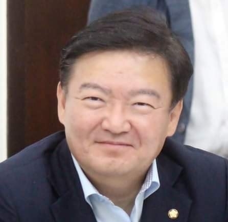 민경욱 자유한국당 의원이 아들 수능 성적표 공개한 이유