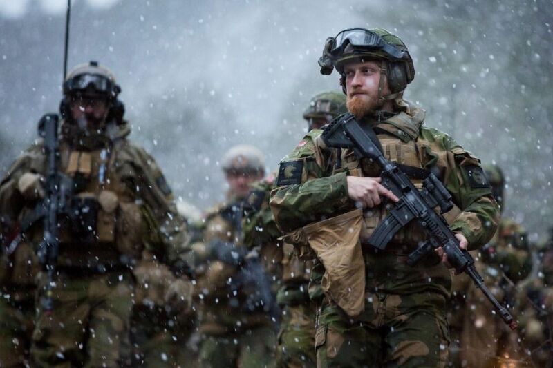 남녀평등을 위해 여군과 남군이 한 내무반에서 생활한다는 노르웨이 군대