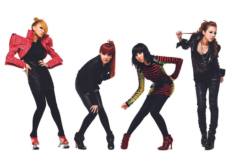 YG의 걸그룹, 2NE1 독보적이었다.