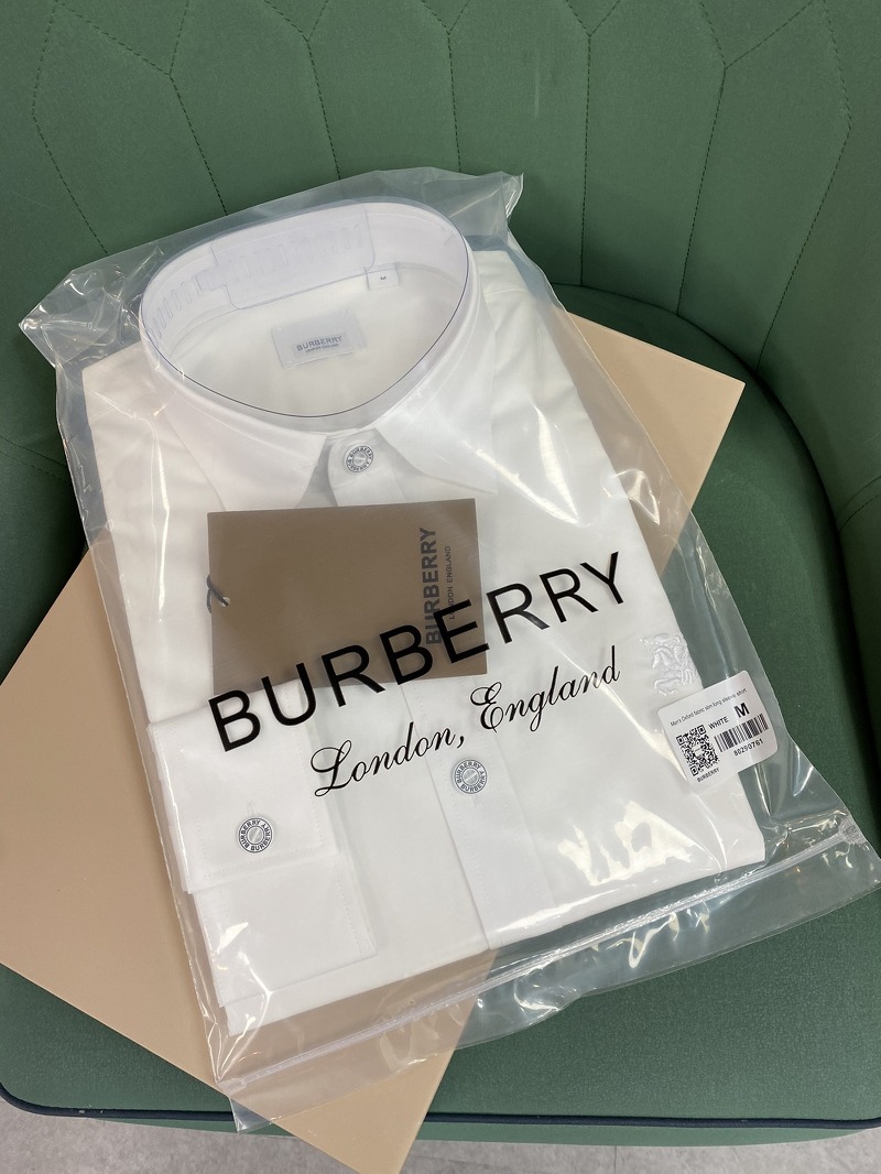 [BURBERRY] 버버리 클래식 버튼 로고 화이트 셔츠