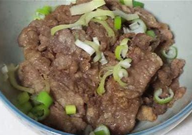 Beef over rice, beef dishes, famous Korean food, children's food, recipe.