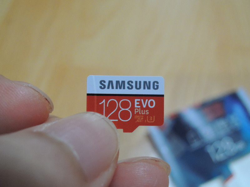 SAMSUNG EVO Plus 128GB Unboxing