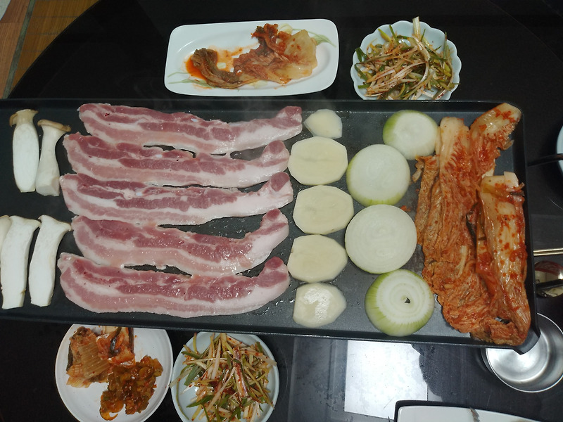 회식메뉴 1순위 삼겹살 - 볶음밥과 김치말이국수까지 집에서 해먹기.