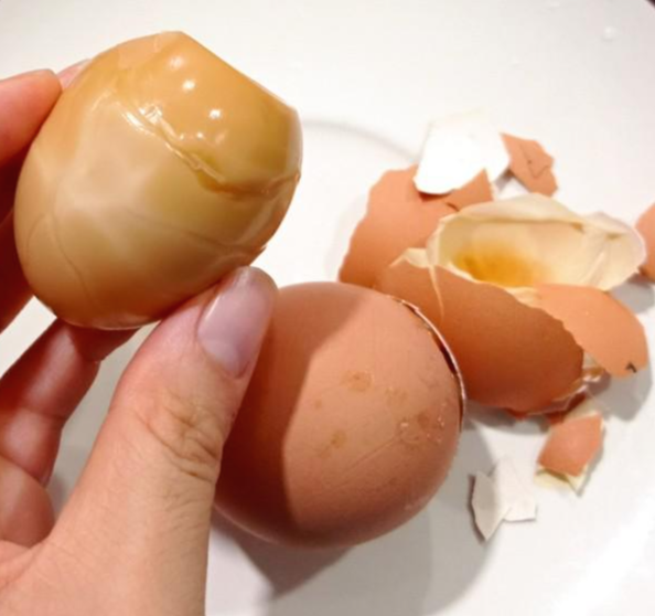 압력밥솥으로 따끈하고 쫄깃하게 구워낸 찜질방 계란