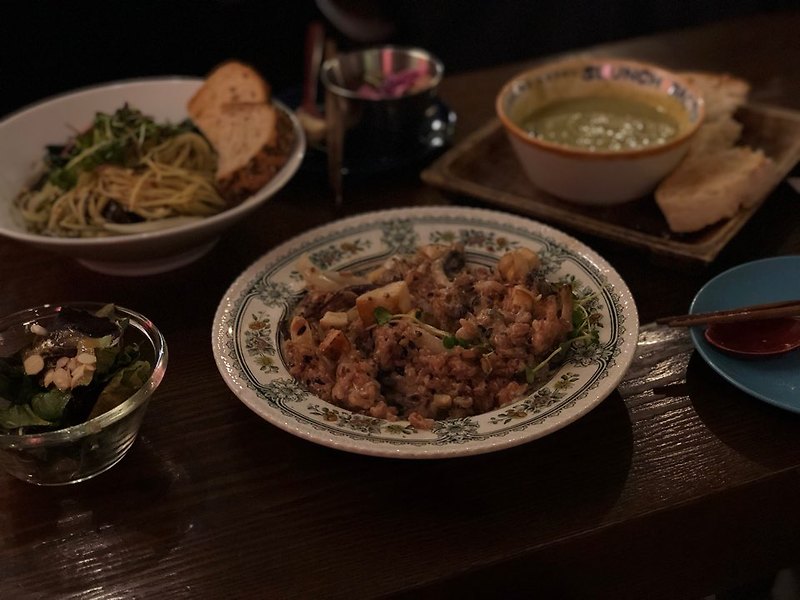 상수역 비건식당 '슬런치팩토리'