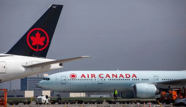 (캐나다 주식 이야기) 에어캐나다(Air Canada)에서 임원들의 보너스를 반납하기로 했다고 발표했습니다.