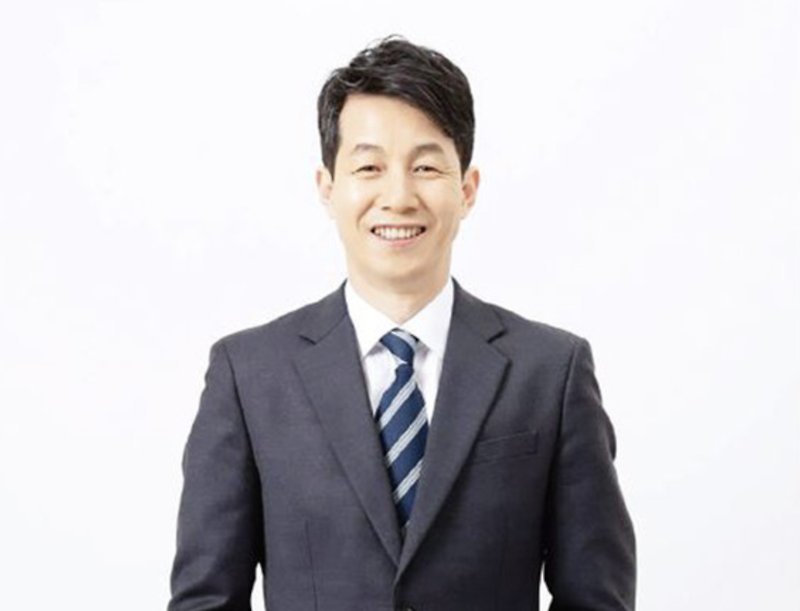 국회의원 윤건영 프로필 나이 고향 지역구 학력 경력 논란 페이스북