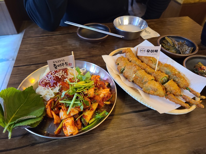 [서울 망원시장 맛집] 고추튀김과 다양한 막걸리를 함께 할 수 있는 - 우이락