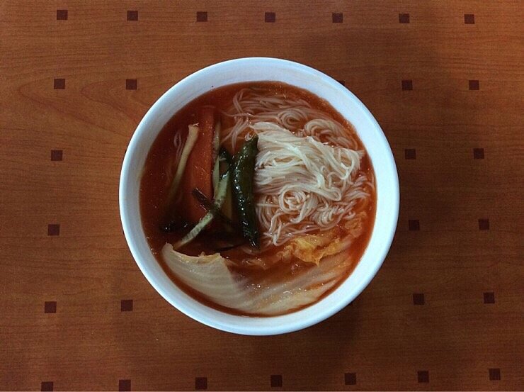 입 안이 쩡, 김치말이국수(Kimchi Noodles)