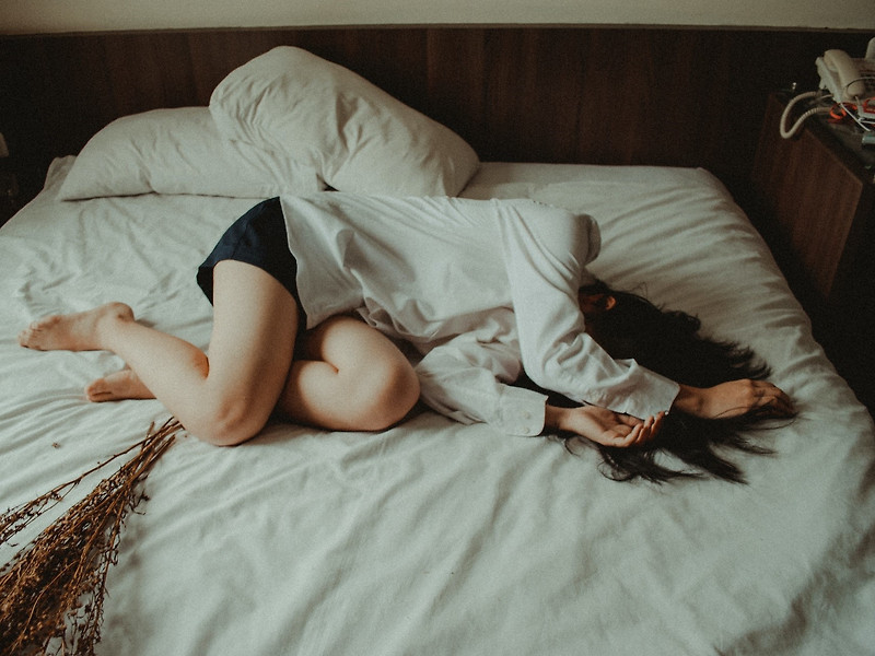 불면증 극복 하기 위한 좋은 수면 습관 10가지 (꿀잠 위한 일상 습관)