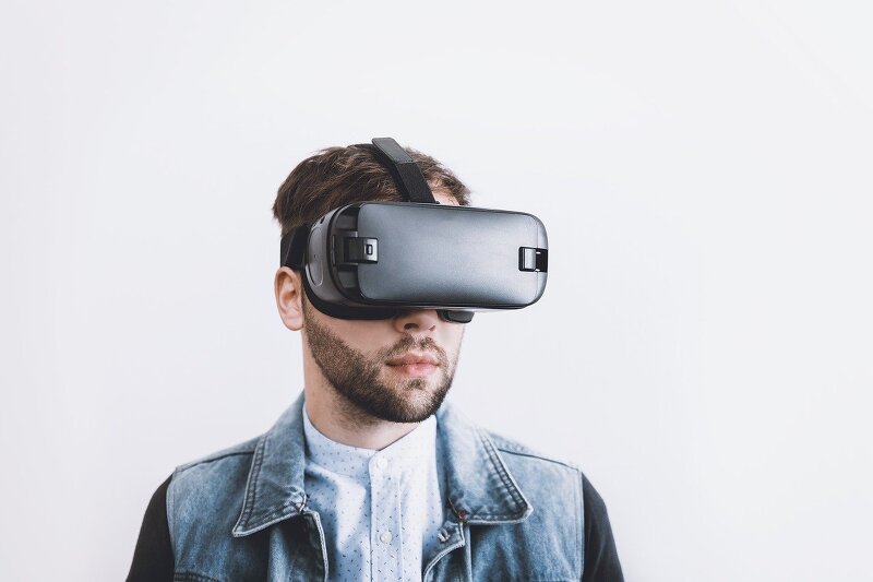 VR과 AR의 차이