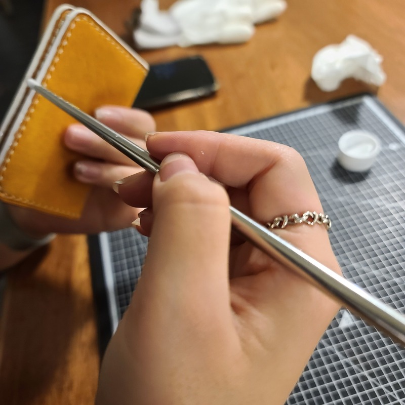대구 심스트 가죽공방 체험 - 세상에 단 하나뿐인 명품 카드지갑 만들기