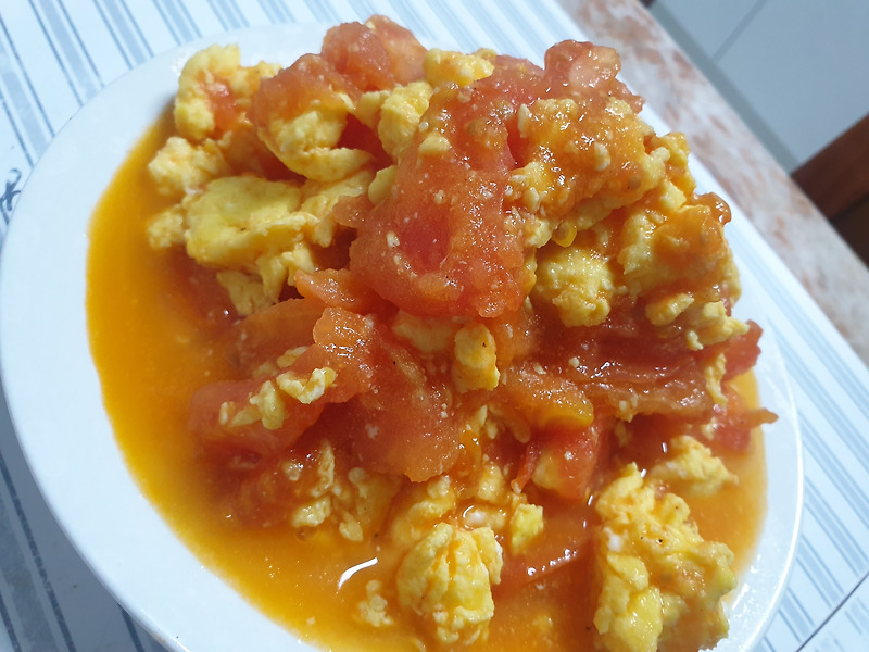 3분 계란 요리 추천 토마토 계란 볶음 만드는 방법 스크램블에그 토마토(중국식 토마토 계란볶음 만들기)