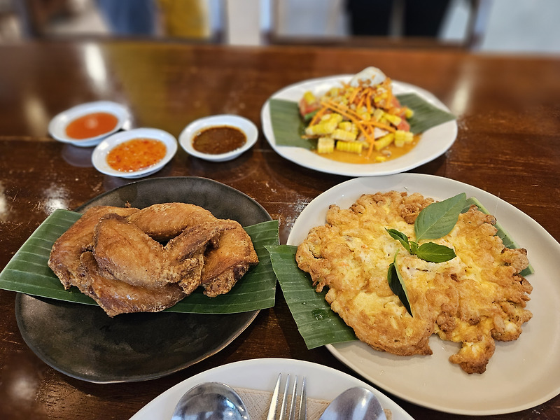 방콕 미쉘린가이드 선정 쏨땀이 맛있는 반쏨땀