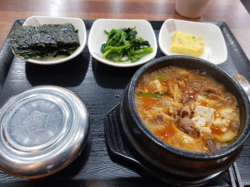 집밥같이 한식을 먹고 싶다면? 서울 신림동 대학동, 녹두거리 한식전문점 예소담 방문 후기