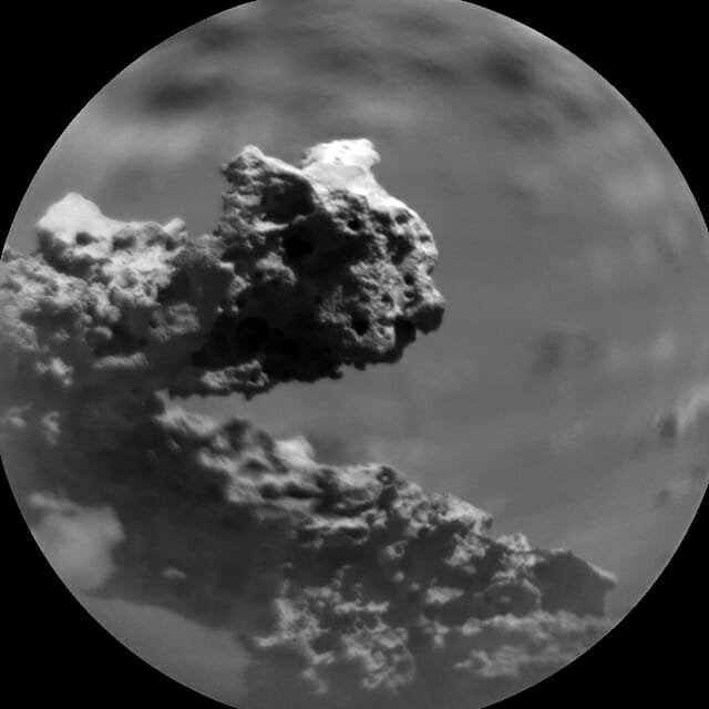 NASA 로버, 화성서 기이한 아치형 암석 발견 [여기는 화성 ...