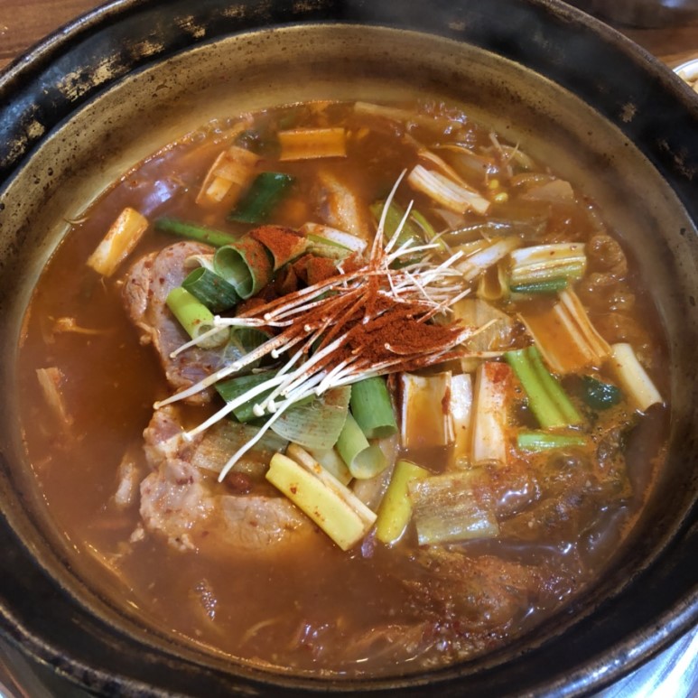 [수원 광교역/경기대 후문 맛집] 배부르게 맛있게 자신있게!! <배부장찌개>
