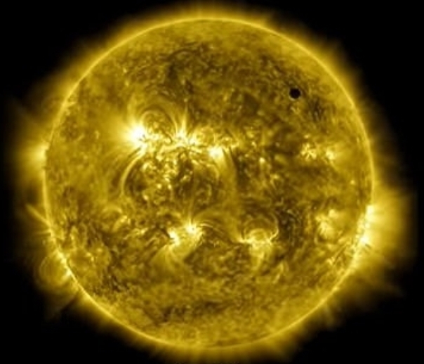 태양의 10년이 단 1시간 만에…NASA, 타임랩스 영상 공개