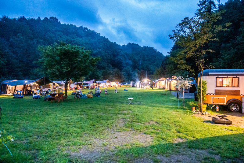 [화천 낭만캠프] 가족, 친구들과 함께한 여름 계곡여행 캠핑장 추천