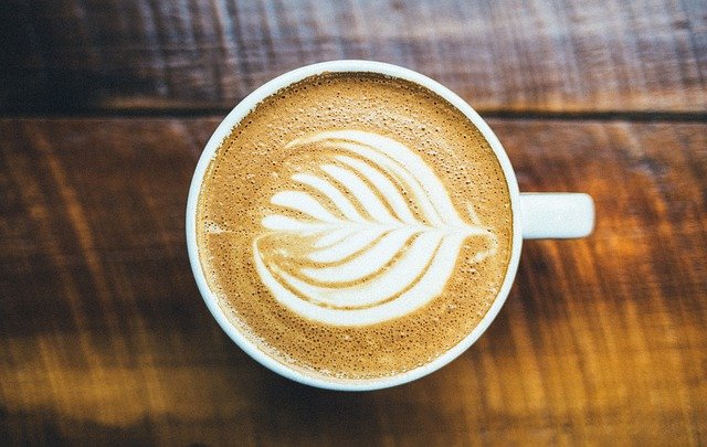 카페인이 들어간 커피는 기호식품인가 약물인가?