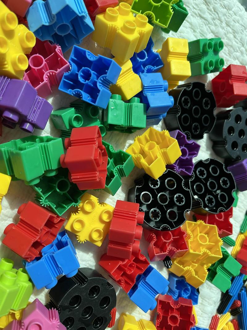 삼성 비스포크 식기세척기를 이용하여 어린이 장난감 블록 청소하기
