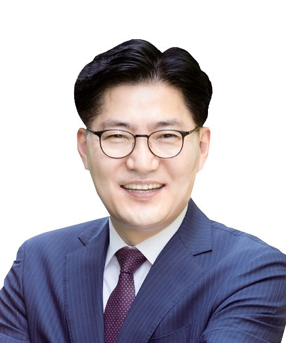 이정훈 강동구청장, 이번에는 '아내 폭행' 혐의? 野 