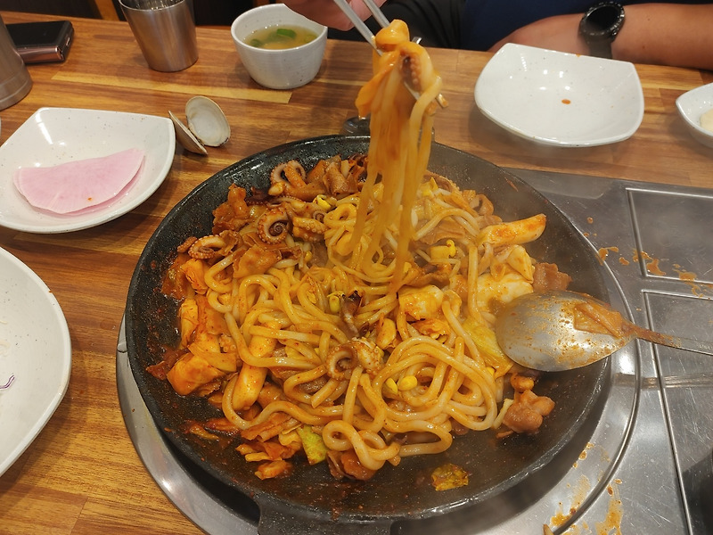 [가산 맛집] 쭈꾸미가 먹고 싶을땐 가산쭈꾸미!!!!!(철판삼겹쭈꾸미 솔직후기)