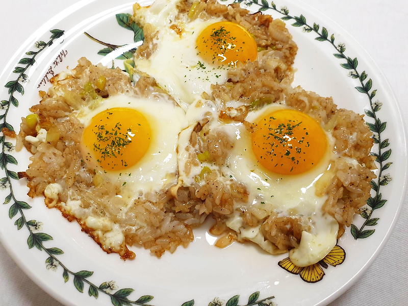 간단한 계란후라이 요리 계란 볶음밥 누룽지 후라이 만들기