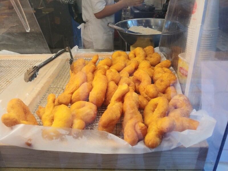 부산 해운대 장산 맛집: 찹쌀꽈배기 과자점 “자미당”