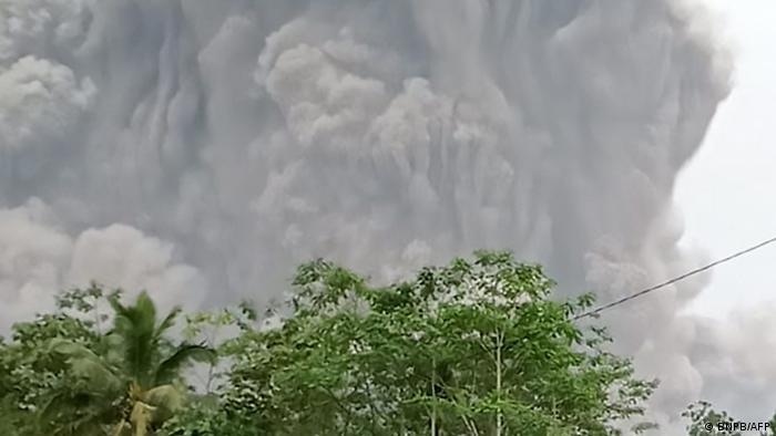 인도네시아 화산폭팔로 수천명 대피