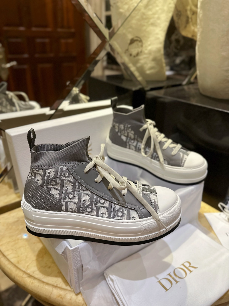 디올 Walk'n'Dior 플랫폼 스니커즈 신발 KCK393TOK_S29G - 스타일과 편안함을 동시에 제공하는 최고의 선택 리밋플 review