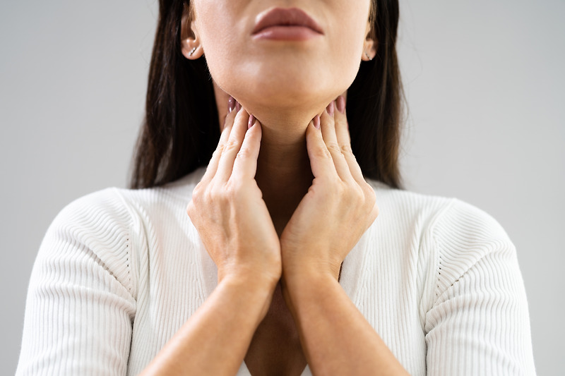후두염 초기 증상 및 대처법: 목소리 건강을 위한 팁
