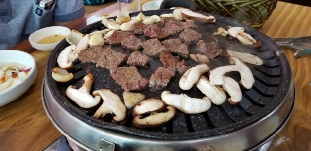 [전남-장흥] 1박 2일에 소개된 장흥삼합 - 통큰하누(소고기 + 키조개 + 표고버섯)