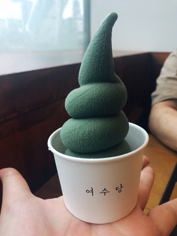 [여수 맛집] 여수당 바게트버거 , 쑥 아이스크림 먹고온 후기 !!