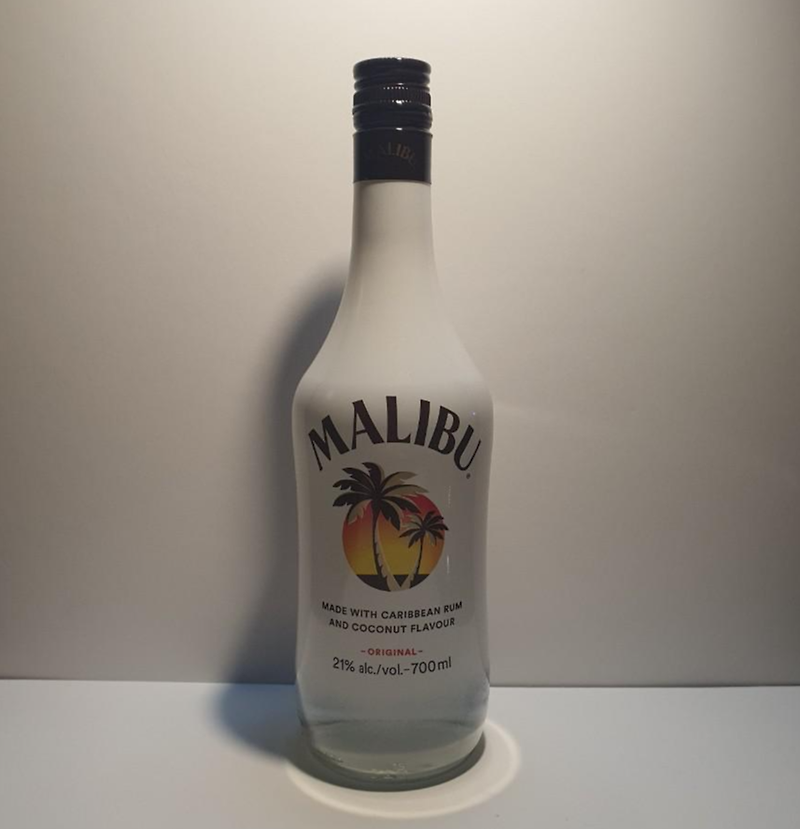 말리부 코코넛 럼 (Malibu Coconut Rum)