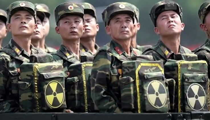 북한 열병식 무시 못할 무기 체재