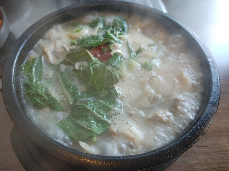 [담소순대국] 일품순대국(고기곱빼기+순대) 9,300원