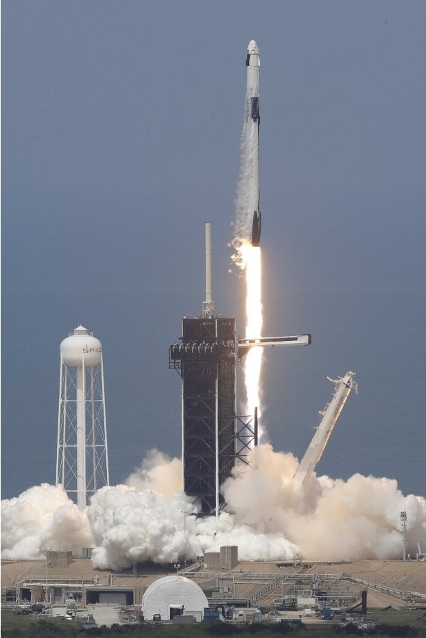 첫 군용 인공위성 아나시스2호 발사성공 세계에서 10번째