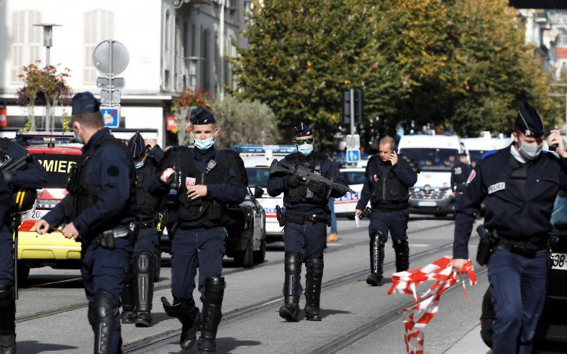 프랑스 니스 흉기테러 France : attaque au couteau à Nice, l'agresseur interpellé