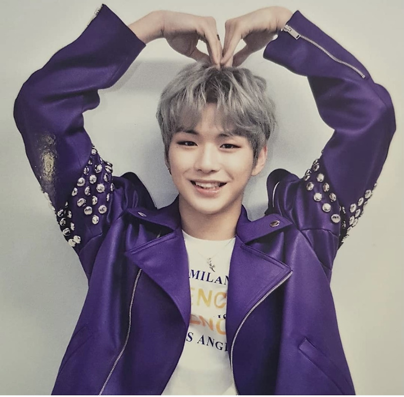 강다니엘 우울증 고백 및 열애설 논란