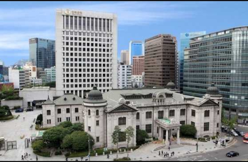 한국은행 기준금리 연 0.5% 동결
