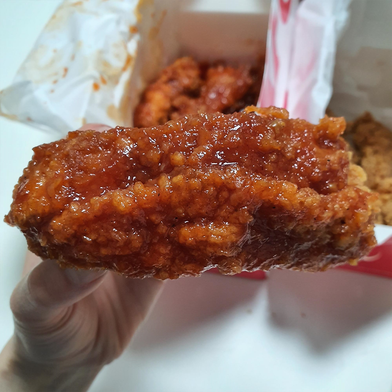 배달할인] KFC 치킨 신메뉴 갓양념 블랙라벨 치킨나이트 1+1 배달 주문 딜리버리 배달 앱 할인